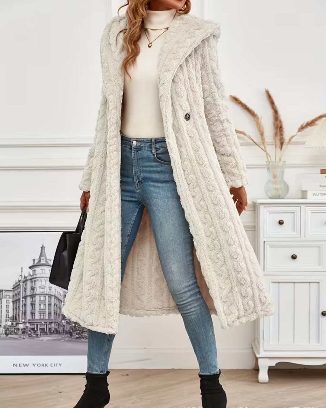 Veloria Noir Timeless Long Coat